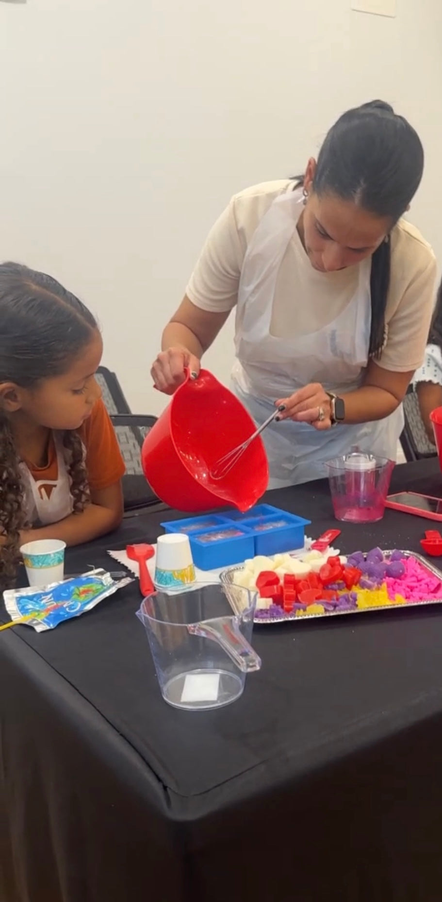 MELT & POUR SOAP WORKSHOP FOR KIDS