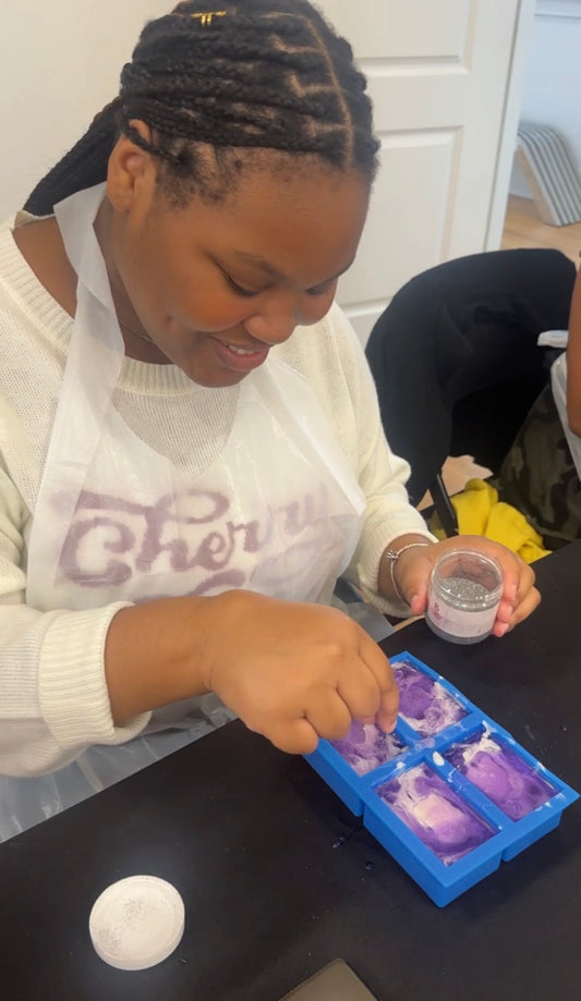 MELT & POUR SOAP WORKSHOP FOR KIDS