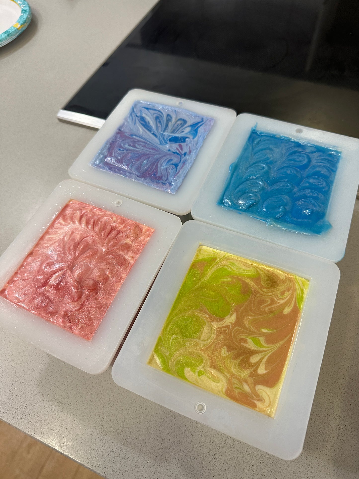 IN THE POT SWIRL SOAP MAKING CLASS ADULT CLASS